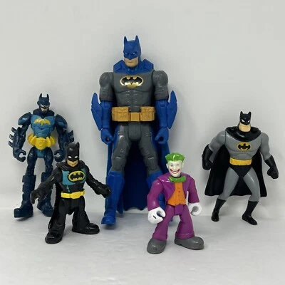 Lote de 4 figuras de acción mixtas de Batman y un Joker DC Comics figuras superhéroe Foto 1 de 4