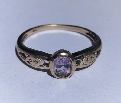 Vintage Handmade 9K Yellow Gold Ring with Pink Tourmaline Size O (17.35 mm) 1.5g - Image 1 of 4