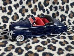 Signature Models,1939 Lincoln Zephyr Convertible, 1:32 Scale - Picture 1 of 8