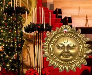 3"Royal Brass Sun Surya Idol Wall Hanging Home Decor & Office Gift Showpiece Art - Picture 1 of 5