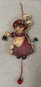Seltene Vintage Rokoko Holz Katze Zugschnur Puppe bewegliche Arme verspielt verziert - Bild 1 von 5