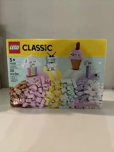 LEGO CLASSIC: Creative Pastel Fun (11028) - Picture 1 of 2