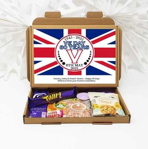 Caja de golosinas de día personalizada VE | Buzón de regalo para amantes de la historia | Recuerdo de la Segunda Guerra Mundial - Imagen 1 de 15
