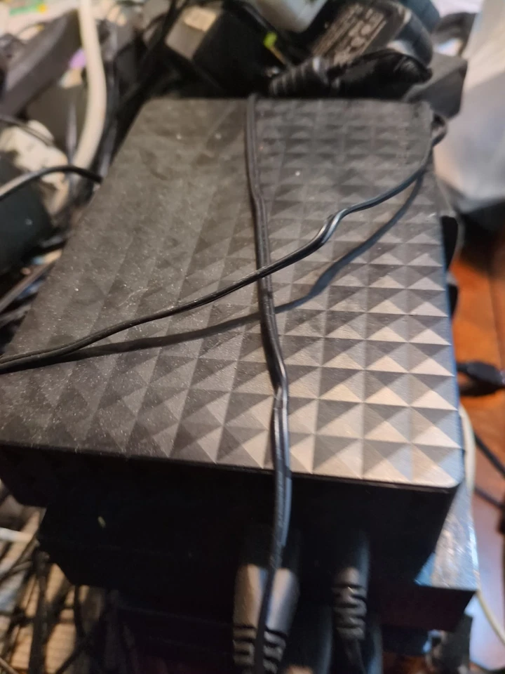 Used Seagate Expansion 5TB Portable External Hard Drive, USB 3.0 STKN5000400 - Image 1 of 1