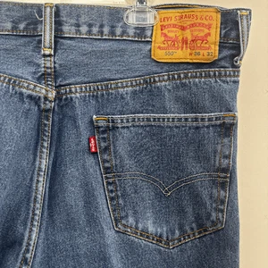Levis Herren 550 Relaxed Fit 36x32 Dark Wash Blau Denim Jeans Faded - Bild 1 von 9
