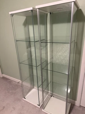 IKEA DETOLF: Lote de 2 vitrinas de puerta de vidrio recogida local Foto 1 de 3