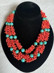 VINTAGE 1960S COSTUME CORAL & TURQUOISE 3-STRAND NECKLACE MADE IN HONG KONG - Picture 1 of 12