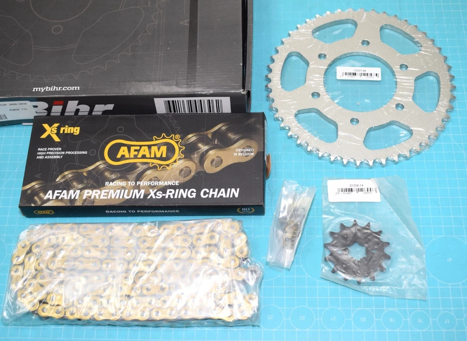 kit chaîne AFAM 14X48 428 XMR GOLD pour YAMAHA YZF-R125 08/18 et MT-125 15/19 - Photo 1/1