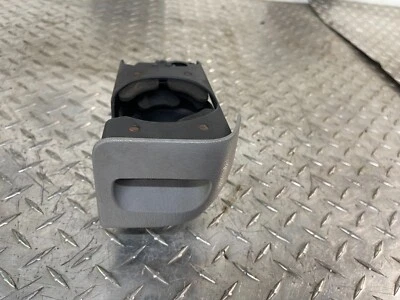 Portavasos Chevrolet (GMC) C1500 1995-1999 Suburban C2500 C3500 Tahoe Sierra gris Foto 1 de 4