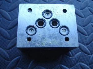 Techmo shuttle valve - Picture 1 of 3