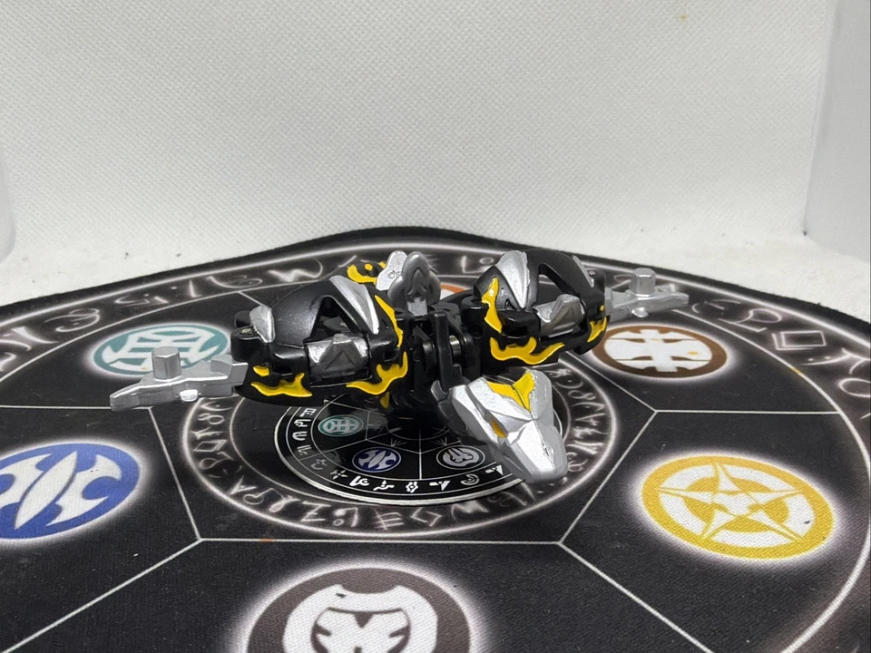 Bakugan Battle Brawlers Darkus Betadron Skyraider Jump Anime Accurate Paint Rare - Image 1 of 4