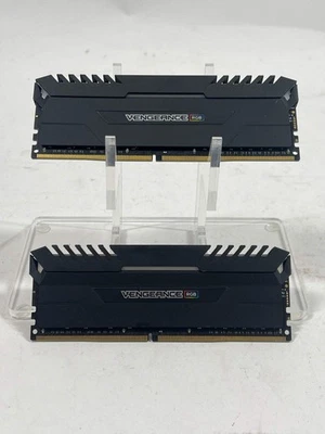 Corsair Vengeance 32GB (2x16GB) RAM DDR4 3000MHz CMR16GX4M2C3000C15 - Image 1 of 2