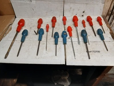 Joblot Of Red + Blue Stanley Screwdrivers. - Image 1 of 4