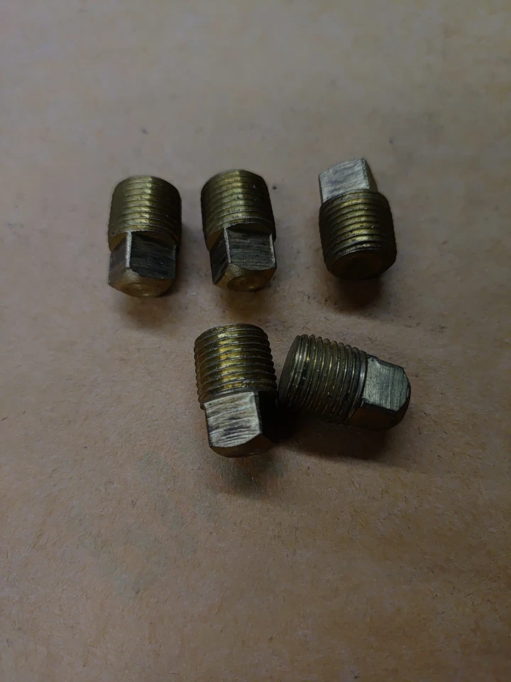 (5) 33151-02 Brass Square Head Plug Male 1/8 NPT - Image 1 of 1