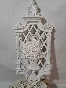 Vintage Gold Gilt Hollywood Regency Syroco Wall Plaque Shabby White Cottage Chic - Picture 1 of 5