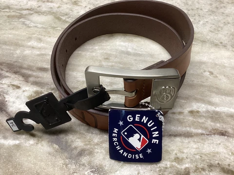 Milwaukee Brewers MLB Brown  Leather Belt size 34 Cover