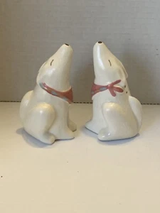 VTG Salt & Pepper Shakers Howling Wolves Coyote 1980 TIC Treasure Craft - Picture 1 of 8