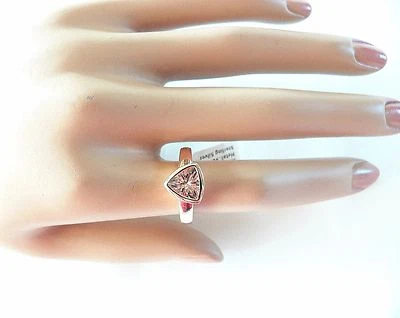 Anillo de compromiso de boda solitario de morganita de 1,5 quilates corte $668 billones  Foto 1 de 4