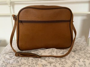 Vintage Bag 1970s Vintage Golden Tan Brown Messenger Satchel Bag - Picture 1 of 5