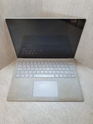 Microsoft Surface 2 13.5" Core i5-8250U @ 1.8GHz 8GB DDR4 128GB SSD EN2105 - Image 1 of 4
