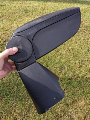 2007 - 2008 铃木 SX4 中心控制台臂章可折叠比较黑色 — 第 1/4 张图片