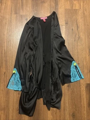 Bata Betsey Johnson talla pequeña Foto 1 de 2