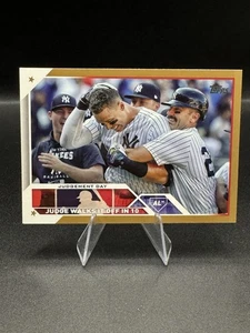 2023 Topps Series 1  AARON JUDGE Judgement Day GOLD /2023 #245 Yankees - Picture 1 of 3