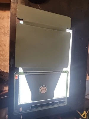 Speck BALANCE FOLIO Case for Apple iPad 10th Gen. - Green - Image 1 of 3