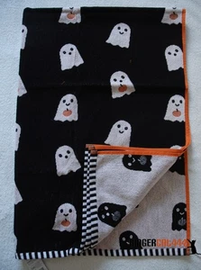 100% Baumwolle großes Badetuch Handtuch 100x150cm schwarz weiß Happy Ghost HALLOWEeN - Bild 1 von 4