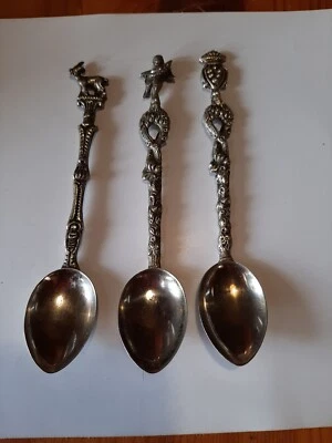 Set 3 Cucchiaini Con Manici Lavorati E Fregi , Colore Argento - Immagine 1 di 4