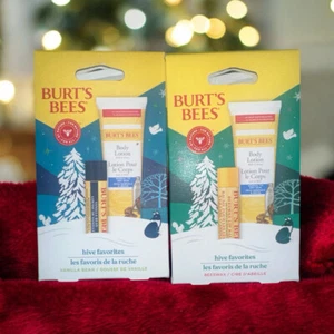 Burt's Bees Beeswax Lip Balm & Body Lotion Gift Set Original + Vanilla Bean 2pck - Picture 1 of 1
