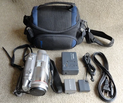 Videocámara Panasonic PV-GS250 MiniDV 3CCD Foto 1 de 4