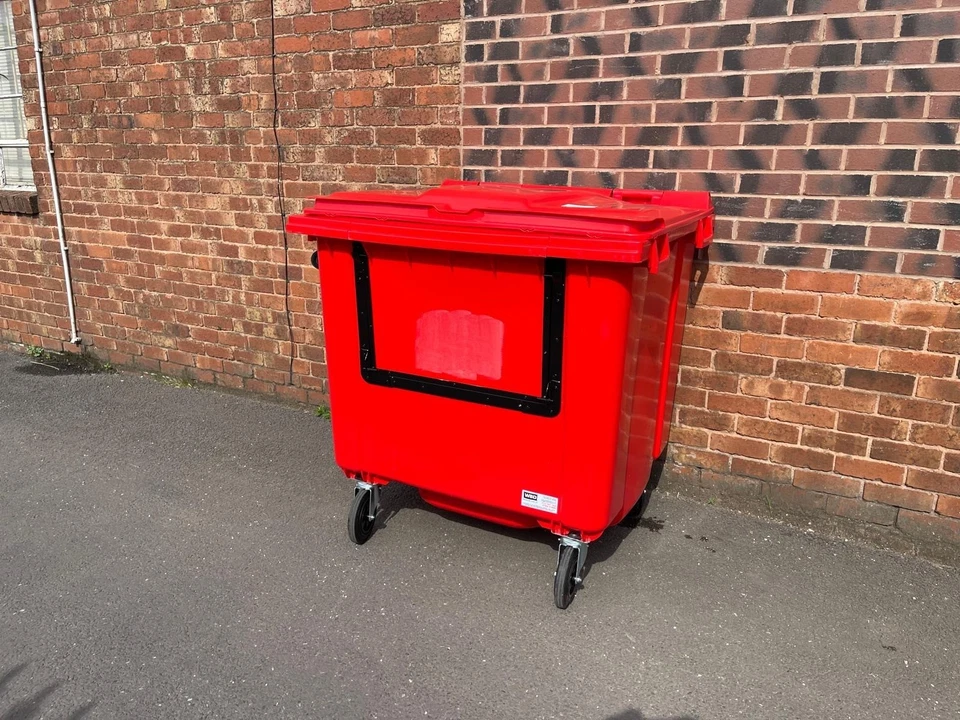 1100 litre drop front wheelie bin red - brand new with markings removed - Image 1 of 1