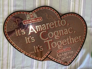 Letrero vintage Hiram Walker Amaretto y barra de coñac espejo corazones dobles - Imagen 1 de 12