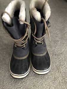 Women’s sorel caribou boots size 6