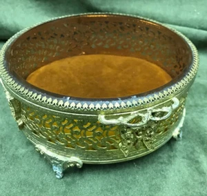 Vintage Gold Ormolu filigrane Schmuckschatulle rund 6,5" abgeschrägter Glasdeckel Schmetterlinge - Bild 1 von 8