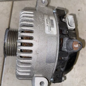 2003 2004 Lincoln Town Car Mercury Grand Marquis Ford Crown Vic alternator - Picture 1 of 4