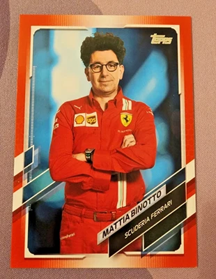 Topps Fórmula 1 F1 2021 buque insignia Mattia Binotto Scuderia Ferrari rojo 3/5 #83 Foto 1 de 2