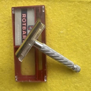 Vintage Germany Razor Rotbart plastic - Picture 1 of 10