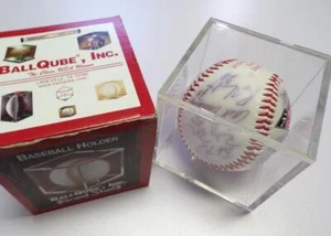 Béisbol firmado por NECBL NACSB 2003 Vermont Mountaineers en estuche protector - Imagen 1 de 5