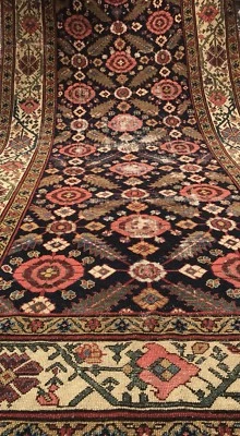 AN AWESOME ANTIQUE HAMEDANI RUG - Image 1 of 4