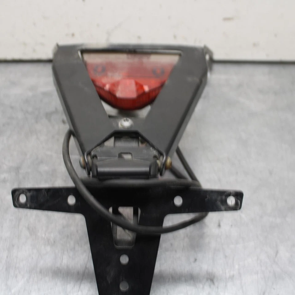 16-18 KTM 690 DUKE SOPORTE MONTAJE LUZ TRASERA TRASERA BB631 Foto 1 de 4