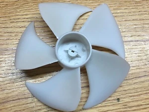 GE General Motore Raffreddamento Microonde Elettrico Ventilatore Lama 5900W1A007 - Foto 1 di 5