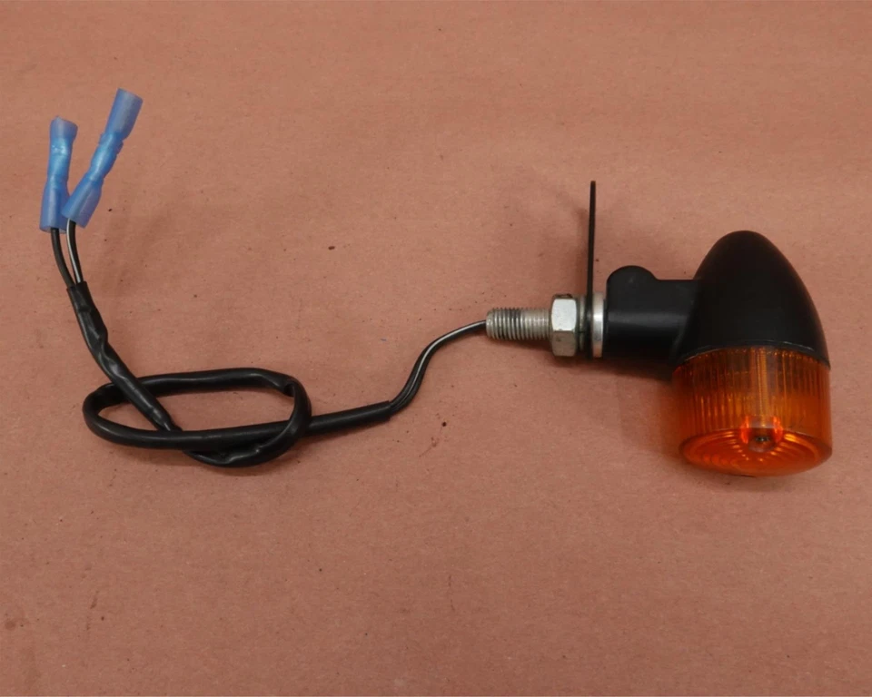 Señal de giro trasero derecho Triumph Bonneville T100 2009-2016 Foto 1 de 4