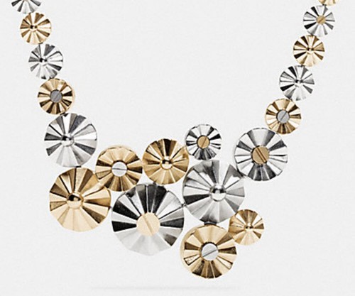 COACH Statement Collana Raggruppata Margherita Mix Metallo Oro Argento $325 00