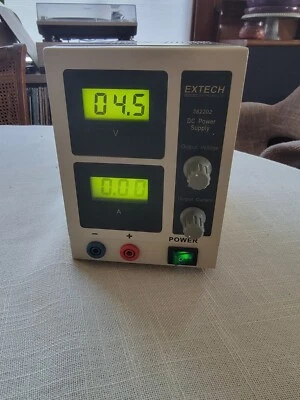 EXTECH DC Power Supply Model 382200 - Image 1 of 3