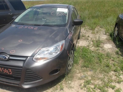 Vidrio delantero derecho usado para puerta delantera se adapta a: Ford Focus 2014 delantero derecho grado A Foto 1 de 4