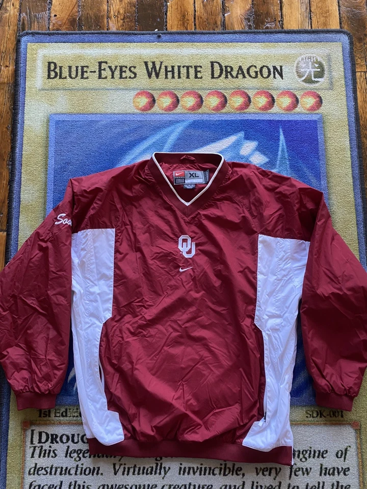 Chaqueta cortavientos de colección Nike Oklahoma Sooners para hombre XL suéter Swoosh central NCAA Foto 1 de 4
