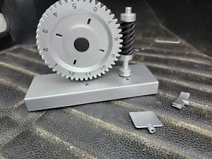 Artempo Designs by Suko - Cog Wheel Gear Clock - Unique, elegant, simple - Picture 1 of 9