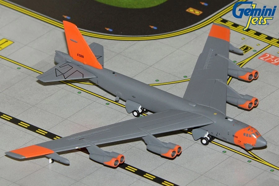 US Air Force Boeing B-52H Wolfpack GMUSA149 Gemini Jets Scale 1:400 IN STOCK - Image 1 of 1